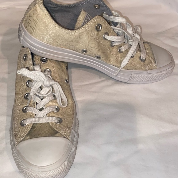 For KathyW Cream Ivory Off White Lace Lop Sneakers Shoes 54676OF - Picture 3 of 9